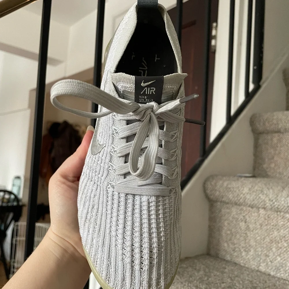 Nike Air Vapormax Flyknit 3.0 Pure Platinum with Purple Iridescent - Picture 7 of 14